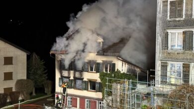 Erheblicher Sachschaden: Brand in Mehrfamilienhaus in Herisau AR