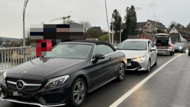 Kollision auf Rheinbrücke in Stein am Rhein SH verursacht Verkehrsbehinderungen