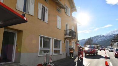 Feuerwehreinsatz in Malix GR: Brennende Tasche in Mehrfamilienhaus