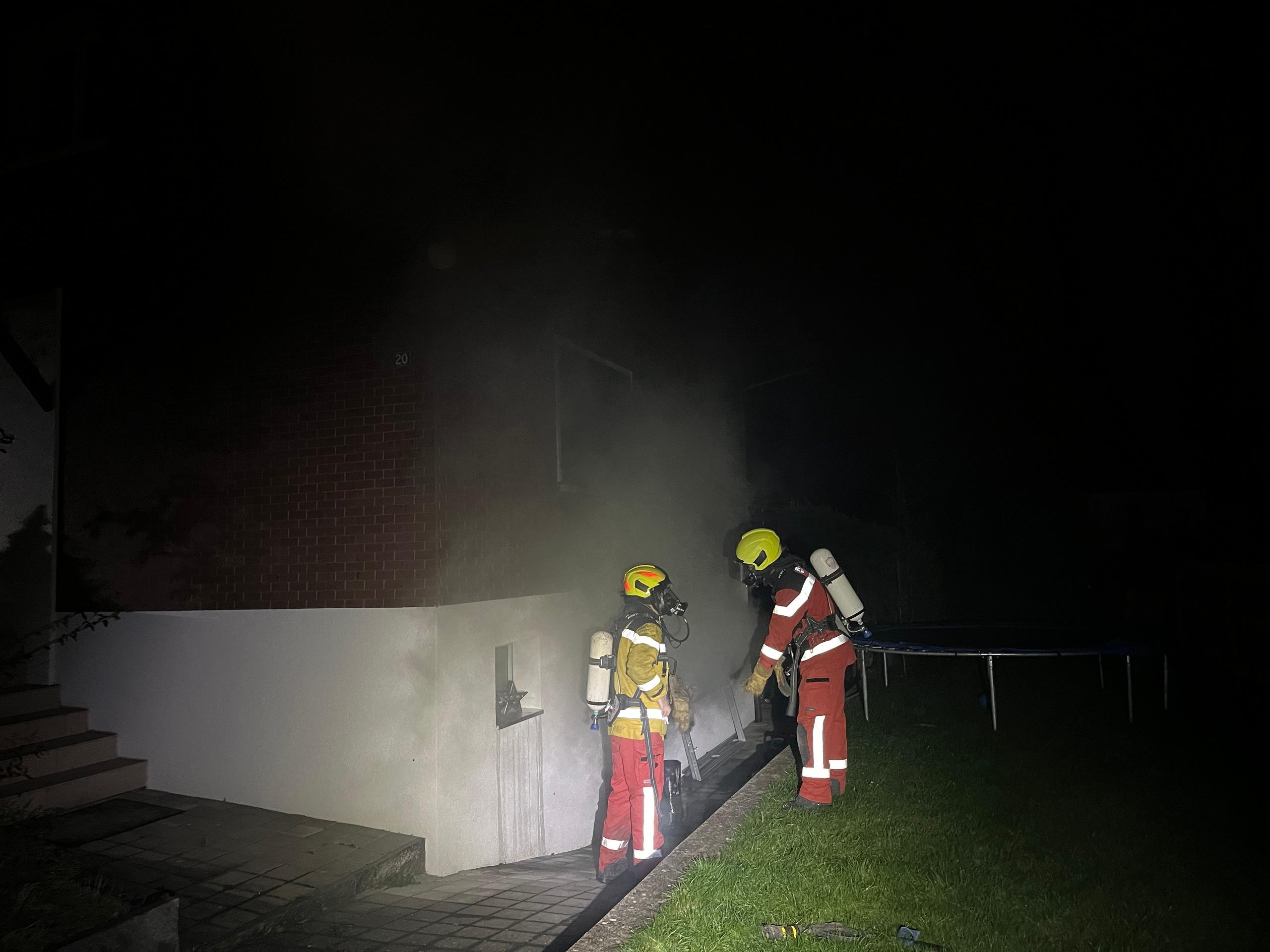 Notfall in Wetzikon ZH: Rettungsdienst Regio 144 im Einsatz. Brand in Wetzikon ZH führt zu lebensbedrohlichen Verletzungen.