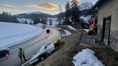 Zwei Verletzte bei Kollision auf N29 bei Burvagn GR