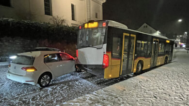 Hoher Sachschaden nach Auto-Kollision in Triengen LU