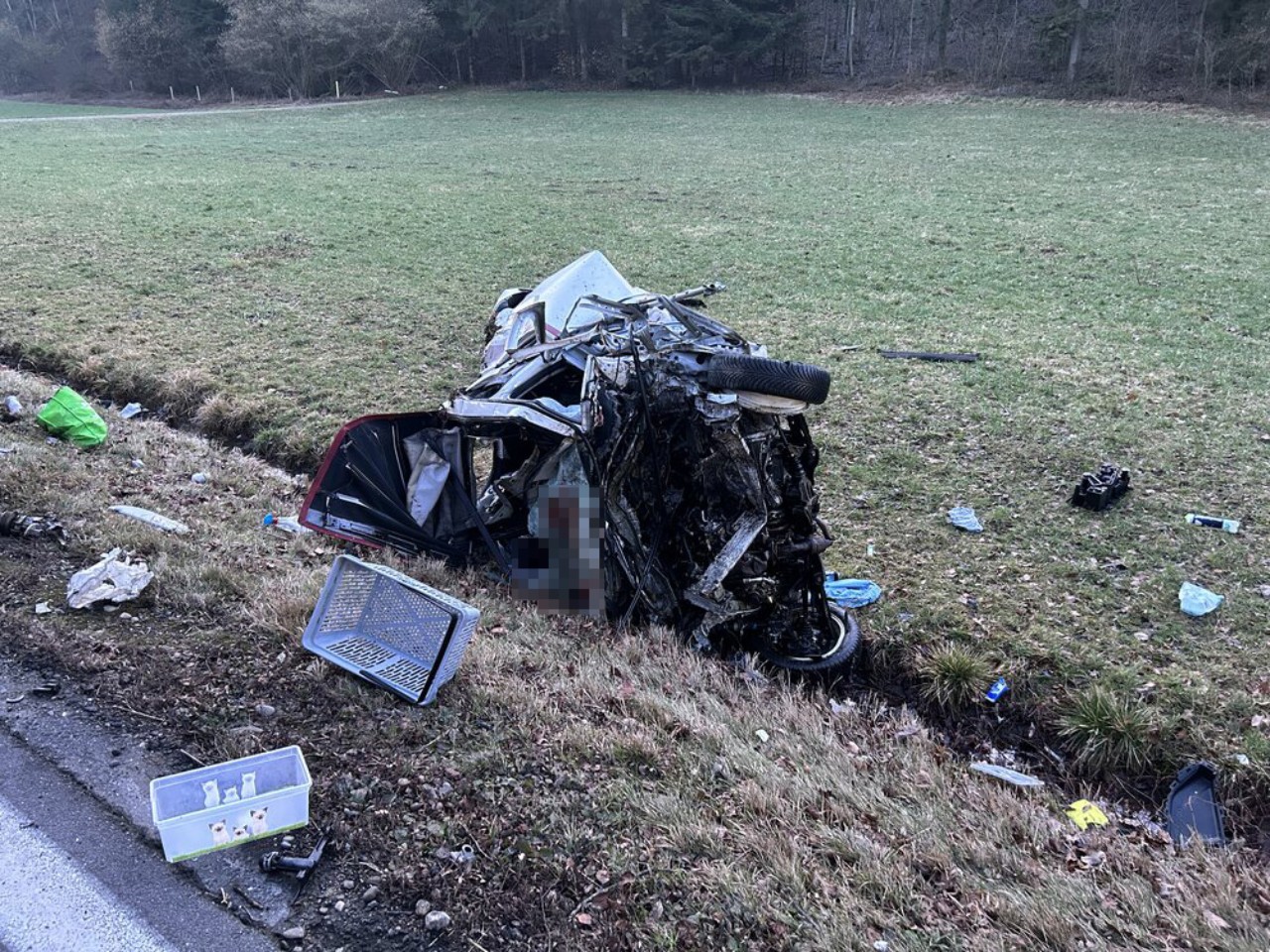 Hermetschwil-Staffeln AG: Tödlicher Frontalzusammenstoß mit Lastwagen Hermetschwil-Staffeln AG: Tödlicher Frontalzusammenstoß mit Lastwagen