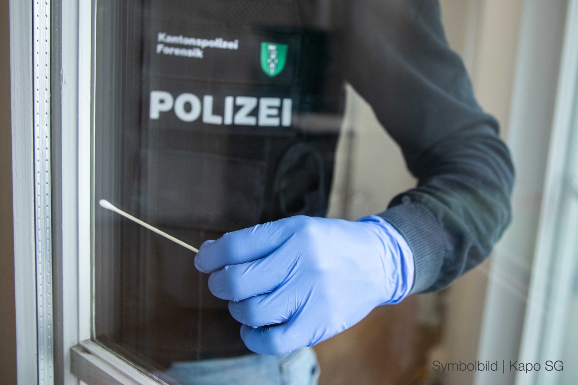 Einbruch in Geschäft am Burggraben in St. Gallen. Einbruch in Geschäft am Burggraben in St. Gallen.