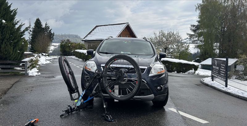 Verkehrsunfall in Stein AR: Mountainbike-Fahrer nach Kollision hospitalisiert Verkehrsunfall in Stein AR: Mountainbike-Fahrer nach Kollision hospitalisiert