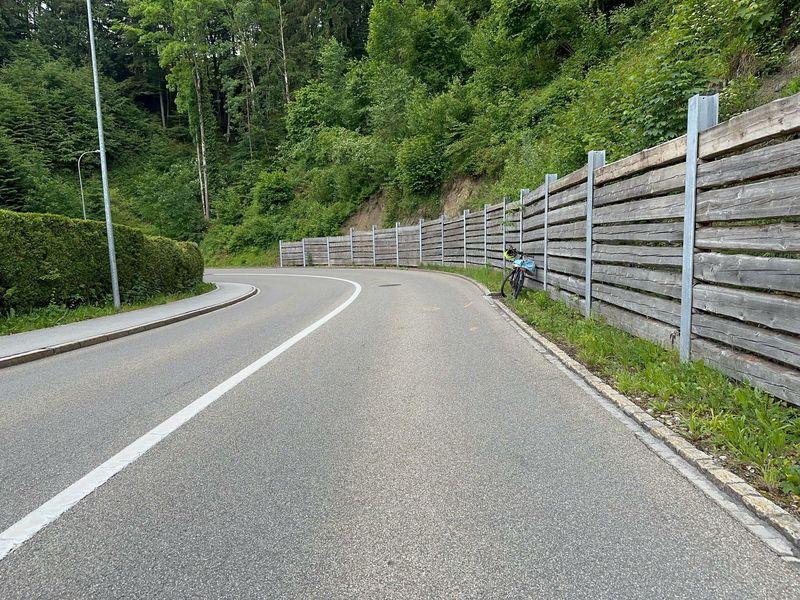 Verkehrsunfall in Walzenhausen AR: E-Bikefahrer verletzt Verkehrsunfall in Walzenhausen AR: E-Bikefahrer verletzt