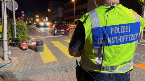Tödlicher Motorradunfall in Basel: Junger Fahrer (26) stirbt an Unfallstelle Tödlicher Motorradunfall in Basel: Junger Fahrer (26) stirbt an Unfallstelle
