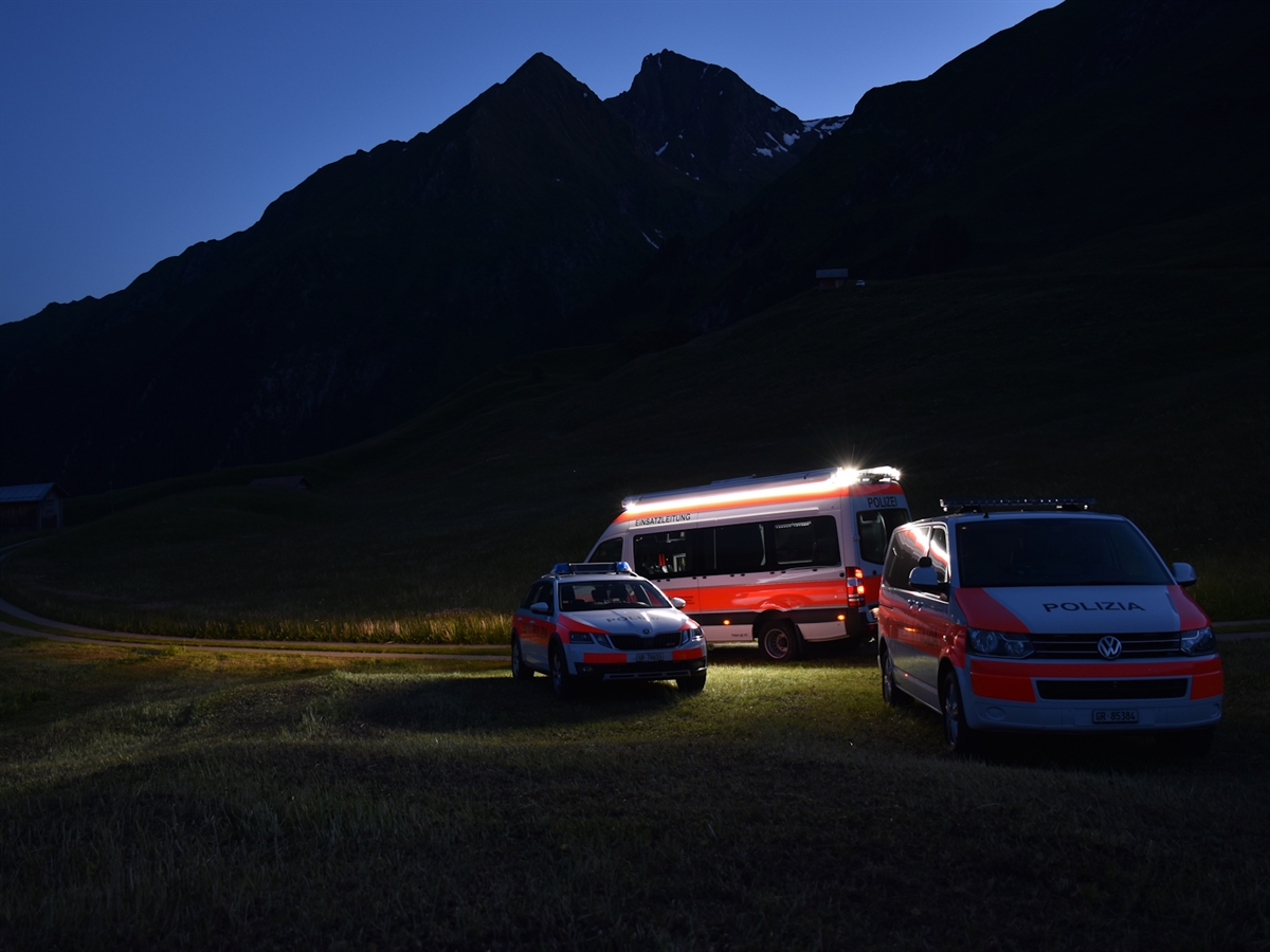 Erfolgreiche Suchaktion in Alvaneu Bad GR: Zwei Frauen unversehrt aufgefunden Erfolgreiche Suchaktion in Alvaneu Bad GR: Zwei Frauen unversehrt aufgefunden