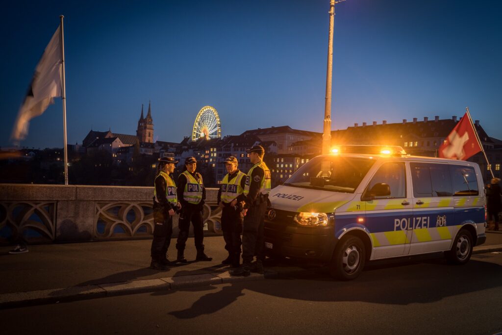 Kantonspolizei Basel-Stadt – Kontaktinfos für die Polizeistelle. Kontaktinformationen der Kantonspolizei Basel-Stadt – Adresse, Telefonnummer und E-Mail.