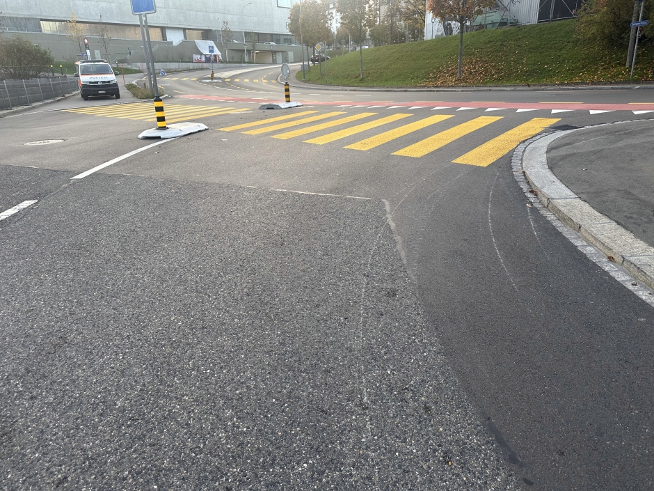 St. Gallen SG: Zeugen gesucht nach Unfall mit geflüchtetem Autofahrer St. Gallen SG: Zeugen gesucht nach Unfall mit geflüchtetem Autofahrer