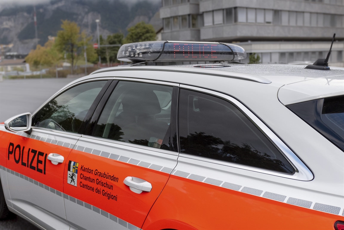 Oensingen SO: Autolenkerin bei Selbstunfall leicht verletzt Oensingen SO: Autolenkerin bei Selbstunfall leicht verletzt